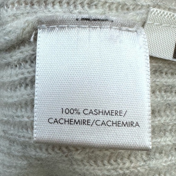 Ann Taylor 100% Cashmere Cold Shoulder Wide Sleeve Sweater Sz M - Picture 13 of 15